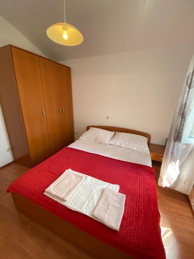 Apartmani Anita Starigrad Paklenica Exterior photo