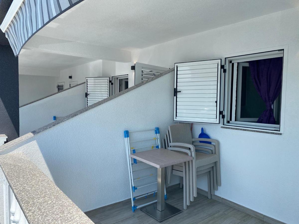 Apartmani Anita Starigrad Paklenica Exterior photo